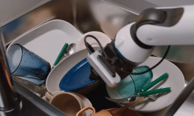 硬核！CES2021大赏：打工人是虚拟人 口红加入AI算法…